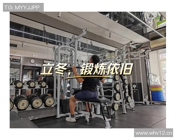 腹部健身器材使用方法图解与训练计划